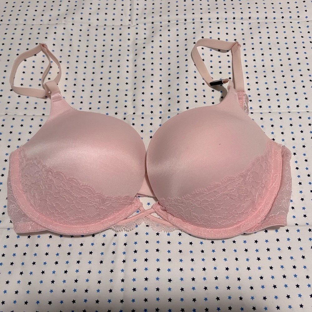 NWT Victoria’s Secret Very Sexy Add 1 Cup sz 32D